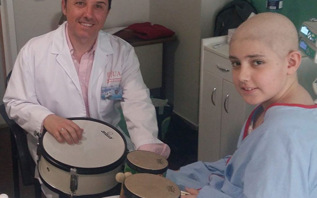 Curso de musicoterapia impartido por Román Rodríguez en la Universidad de León